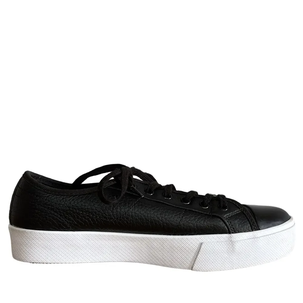 Lacoste Black Leather Sneakers Women’s Clean Girl Minimalist Streetwear